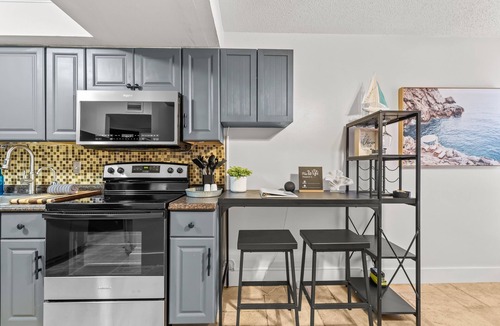 South Gate Ridge Condo | Comfy Two-Story Seahorse Haven Beach Condo