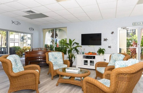 Siesta Key Condo | Condo # 111 Luxurious Living by Siesta Beach in this renovated 2b/1b ground floor unit