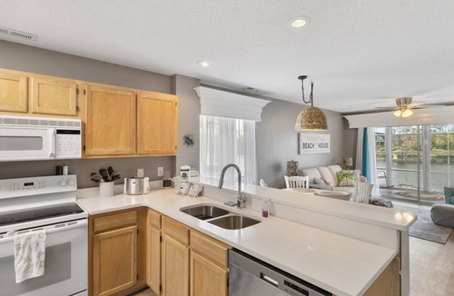 North Myrtle Beach Condo | Condo ∙ 2 bedrooms ∙ 6 guests