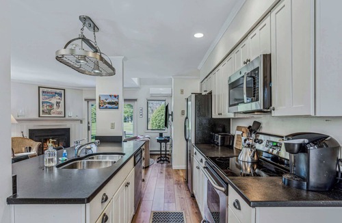 West Hartford Condo | Condo with Fireplace, Lakeland Village, Pet-Friendly