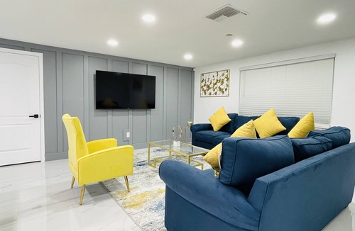 Temple Crest House | Contemporary Retreat In Tampa.