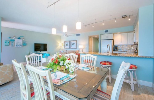 Bradenton Beach House | Coquina Beach Club unit 205