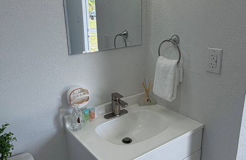 Azalea Park Apartment | Cozy 1-bedroom studio in peaceful Orlando with AC ,Free parking