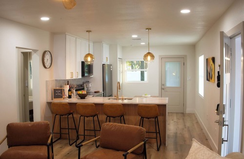 Seffner Community Alliance House | Cozy 2-bedroom casita, EV Charger, No cleaning fees.