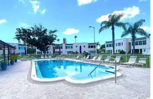 Seminole Condo | Cozy 2-bedroom condo in peaceful Seminole, 2200 monthY 8 min beach, walk to ma