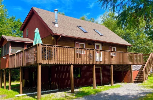 Long Pond Cabin | Cozy Cabin in Poconos - minutes to ski/waterparks!