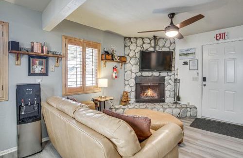 Big Bear Lake House | Cozy Cabin w/Deck - 2 Mi to Bear Mountain Resort!