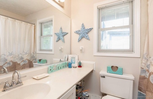 Cape Neddick Apartment | Cozy Condo Walking Distance from Perkins Cove