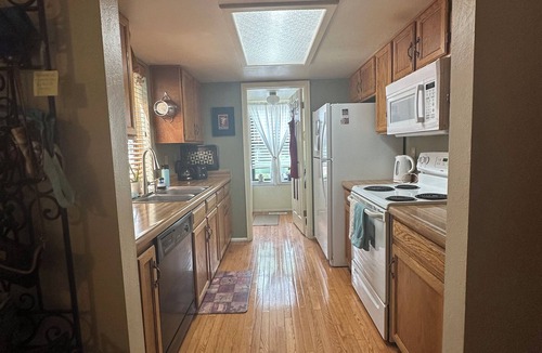 Pheasant Run House | Cozy home near Cherry Creek Park and downtown