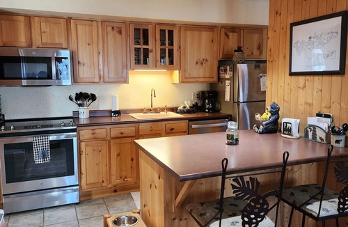 Peak 8 Condo | Cozy Ski Condo at Peak Eight