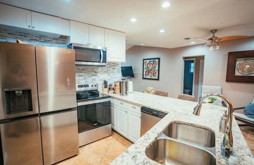 Port Tampa City House | Cozy, Sleep 8, backyard, in the Heart of Tampa