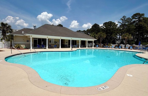 Calabash Apartment | Cozy studio in Gated Golf Community within minutes of beaches