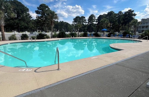 Calabash Apartment | Cozy studio in Gated Golf Community within minutes of beaches
