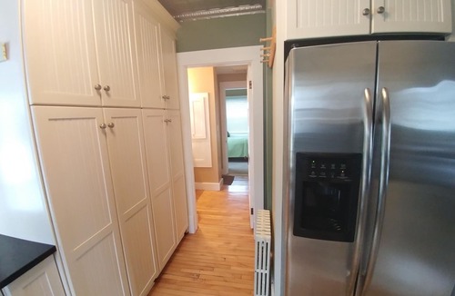Ogunquit Ski Chalet | Craftsman's Charm - Short walk everywhere - Great Fall and Spring Rates
