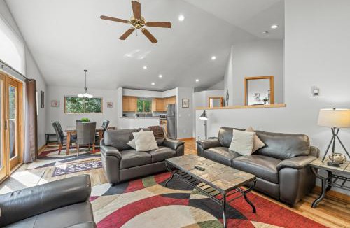 Wildernest House | Cutty Sark Court #2 3BR Mountain Views
