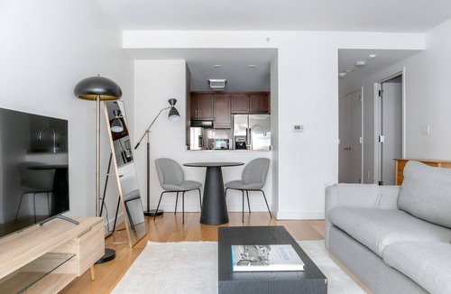 Back Bay East Apartment | Dapper Back Bay Studio, w/Gym, walk to Newbury St. by Blueground
