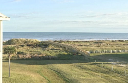 Pointe San Luis House | Designer Beach Retreat -Gulf views-Walk2Sand -Family & Dog Friendly