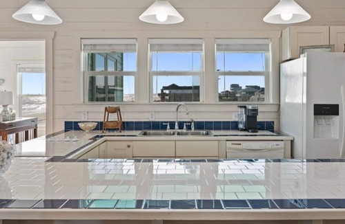 Port Bolivar House | Dog-friendly waterfront house on the beach with great views, perfect location