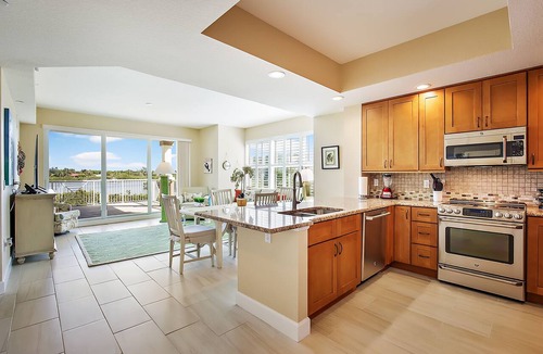 Indian Shores Condo | DOLPHIN KEY 206 3 BED 2 BATH CONDO ACROSS FROM THE BEACH - AVAILABLE MARCH 2026