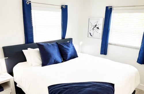 Gillespie Park House | Downtown Sarasota, Beach, Park, Sunshine, and FUN!