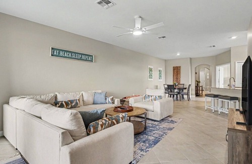 Lakewood Ranch Apartment | Dream Condo Lakewood Ranch with Pools & On Site Restaurant