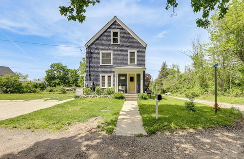 New London Apartment | Easy Beach Access! New London Apt w/Kitchenette