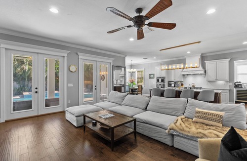 Virginia Park House | Elegant Tampa Oasis: Pool, Sauna, Cold Plunge, Firepit. Near Downtown & Bayshore
