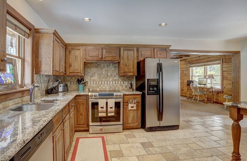 Breckenridge Cabin | Enjoy a Mountain getaway and world-class skiing at this Breckenridge rental.