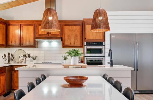 Kailua-Kona House | Entire Gated Estate w/Lap Pool Ocean View AC in DT Kona