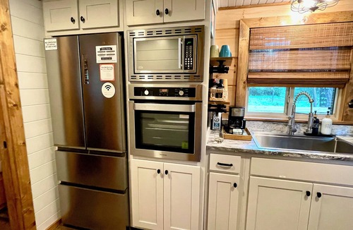 Pawleys Island Cabin | Exclusive Cabin Escape with cozy loft!