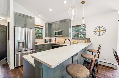 Park Forest Estates House | Experience mountain living at 'Above it All' in Breckenridge, a cozy 3-bedroom retreat.