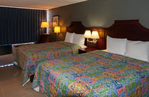 Clearwater Hotel | Express inn and suites