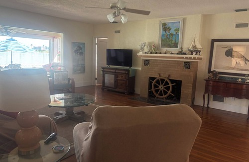 Clearwater Beach House | Fabulous Waterfront Home. CLEARWATER BEACH. Bayfront. Large private dock