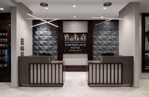 Medford Hotel | Fairfield by Marriott Inn & Suites Boston Medford