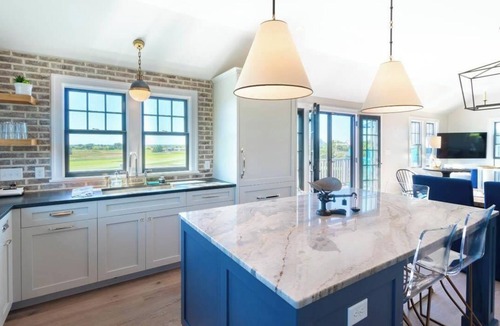 Nantucket House | Fairway and Ocean Views on Nantucket, walk to the beach!