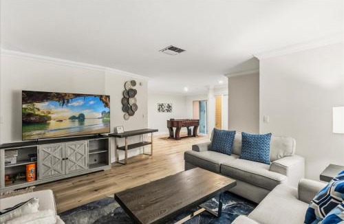 Westlake Village Villa | Family-Friendly 4BR Getaway Saltwater pool