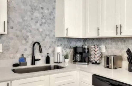 Largo House | Family Pool Escape | Central to Tampa & St. Pete