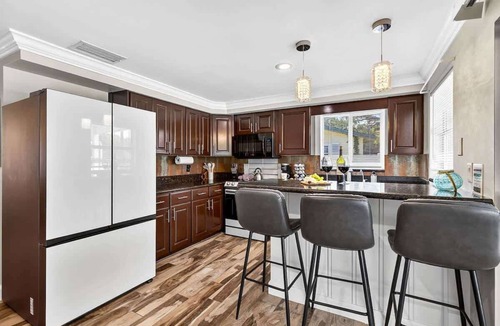 Walsingham House | Family Stunning 3BR Heated Pool Home in Largo