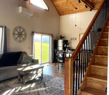 Stowe Area House | Farmhouse cabin close to Smugglers Notch