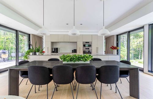 North Egremont House | Fernbrook: Contemporary Getaway w/Private Home Gym near Great Barrington