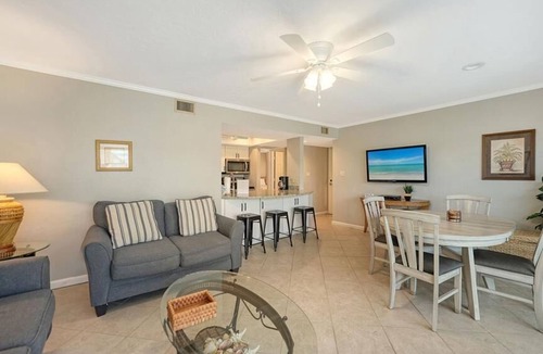 Siesta Key House | Firethorn 232 - 2 Bedroom Condo with Private Beach with lounge chairs & umbrella provided, 2 Poo.