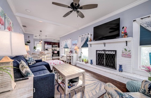 South Seminole Heights House | 🦩Flamingo Haven! Luxury Home with Private Heated Pool and Amenities Galore!
