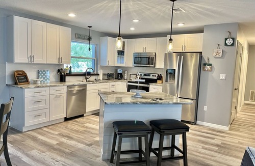 Bradenton House | Florida Oasis- Beautiful home sleeps 6 HEATED POOL-NEWLY RENOVATED
