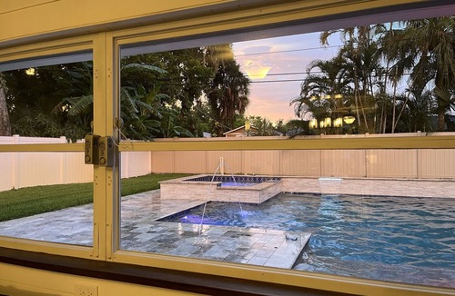Bradenton House | Florida Oasis- Beautiful home sleeps 6 HEATED POOL-NEWLY RENOVATED