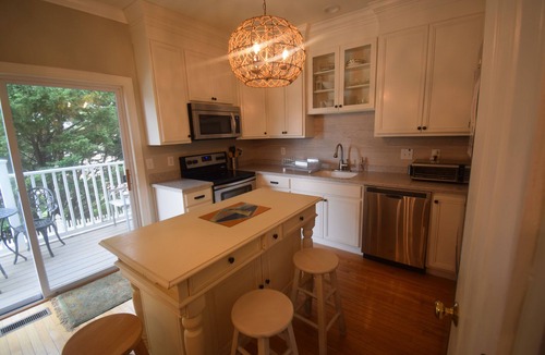 Rehoboth Beach House | Four Primary Suites Sleeps 10 Downtown Rehoboth Beach Parking Pool