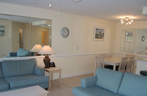 Calabash Villa | Full Kitchen, 2 Bedrooms, 2 Bathrooms, Golf Resort, Close to Beach in Calabash, NC(3005)