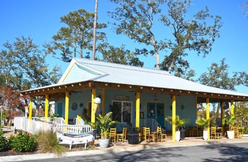 Little River House | Fully Equipped 3BR Stay with Smart TV & Cozy Living