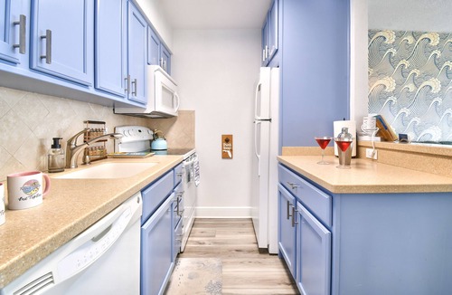 Sunset Beach Apartment | Funshine Sunset Beach - Gulf Sunsets Across from Beach Free Parking