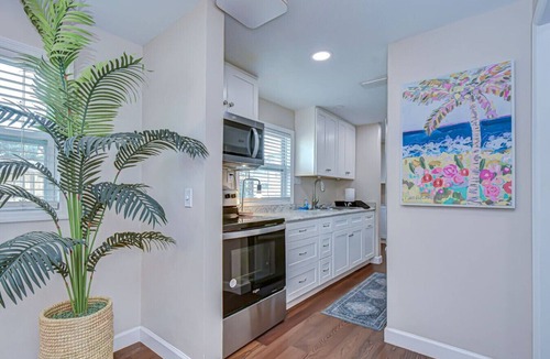 South Bradenton House | Garden House: Relaxing vibes & three miles to IMG