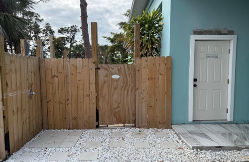 Vamo House | Getaway Catfish Creek and Private Room Near Beaches